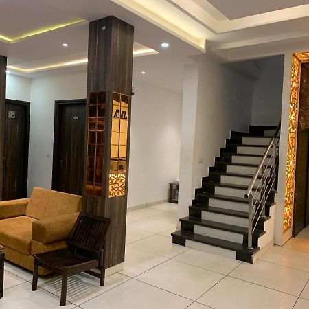 Hotel Sb Residency Amritsar Buitenkant foto