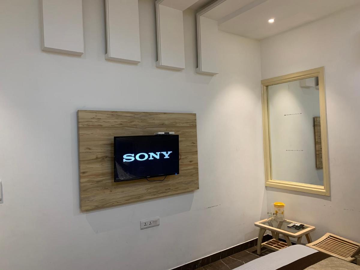 Hotel Sb Residency Amritsar Buitenkant foto