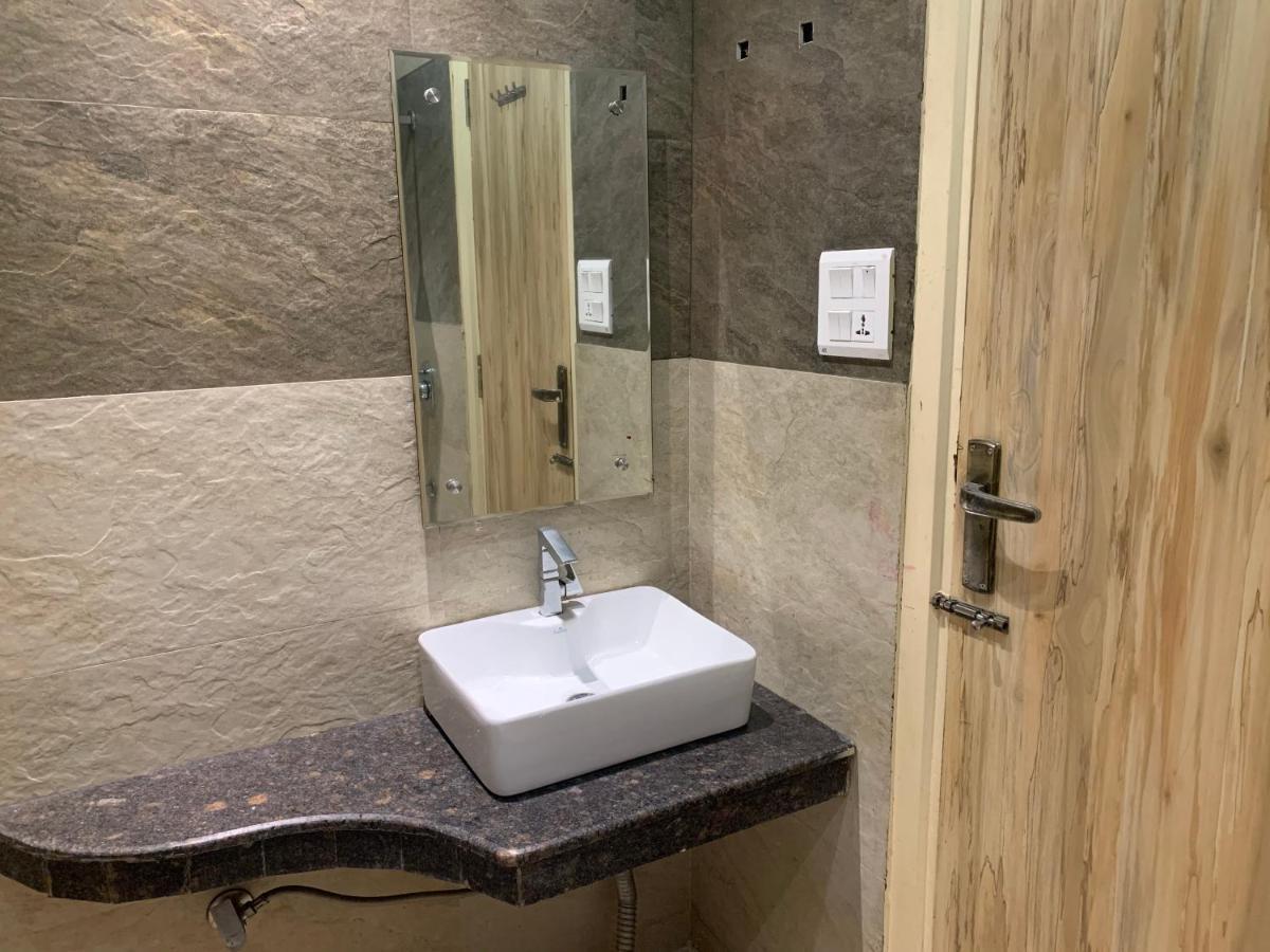 Hotel Sb Residency Amritsar Buitenkant foto