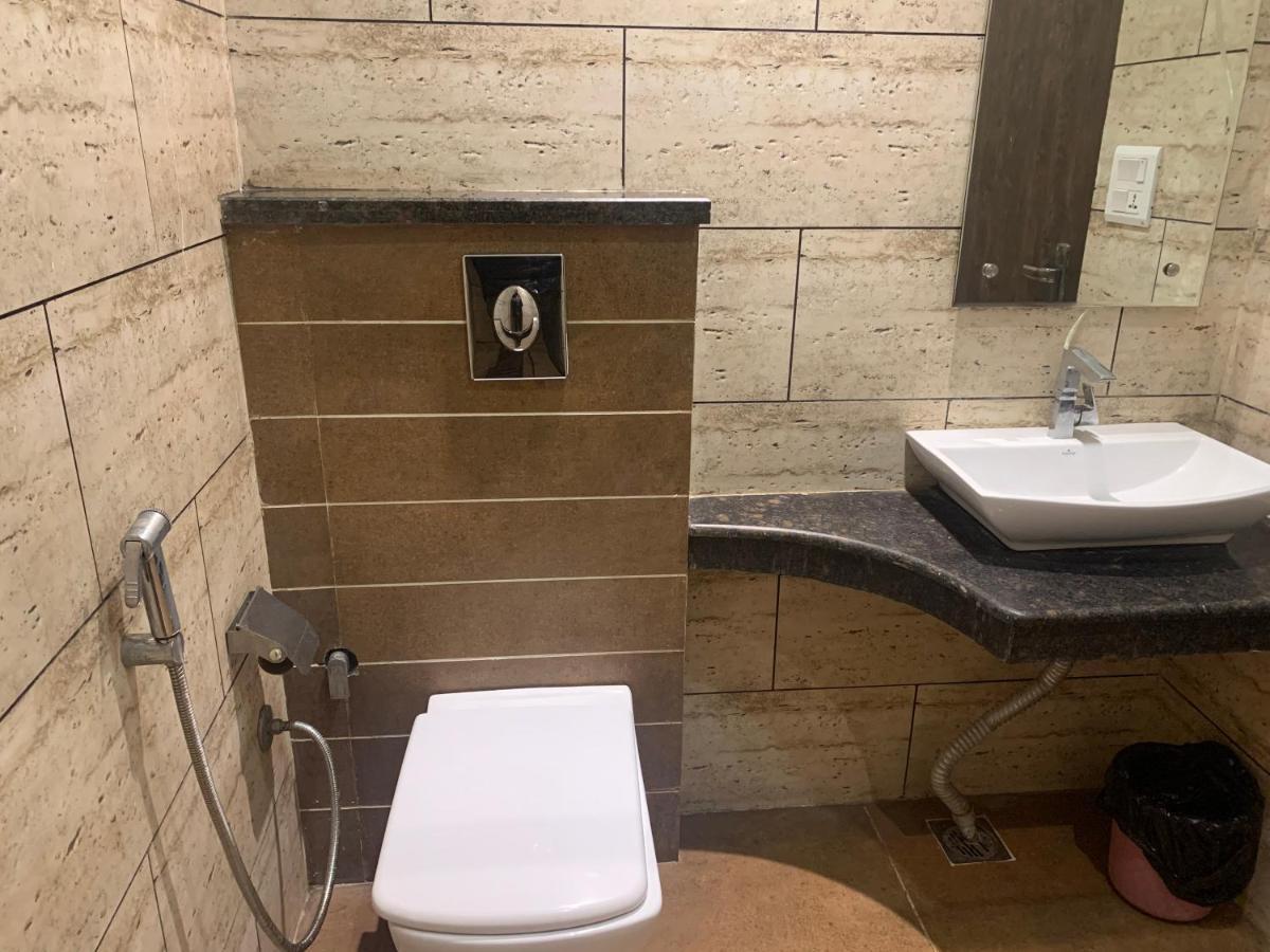 Hotel Sb Residency Amritsar Buitenkant foto