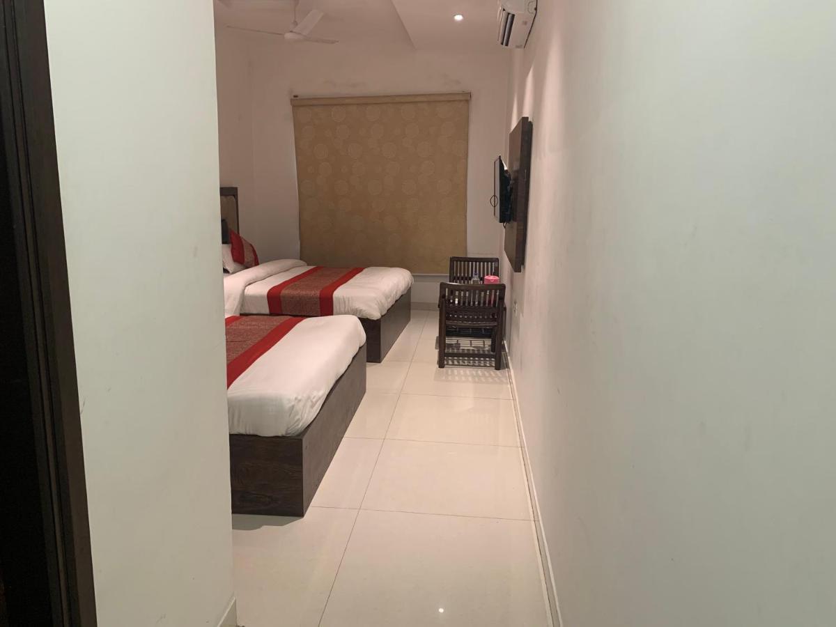Hotel Sb Residency Amritsar Buitenkant foto