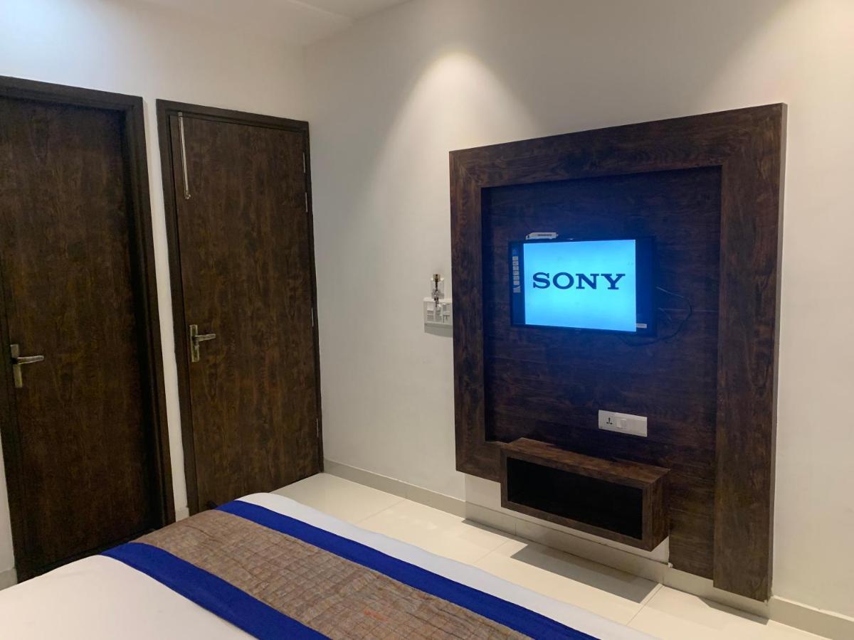 Hotel Sb Residency Amritsar Buitenkant foto