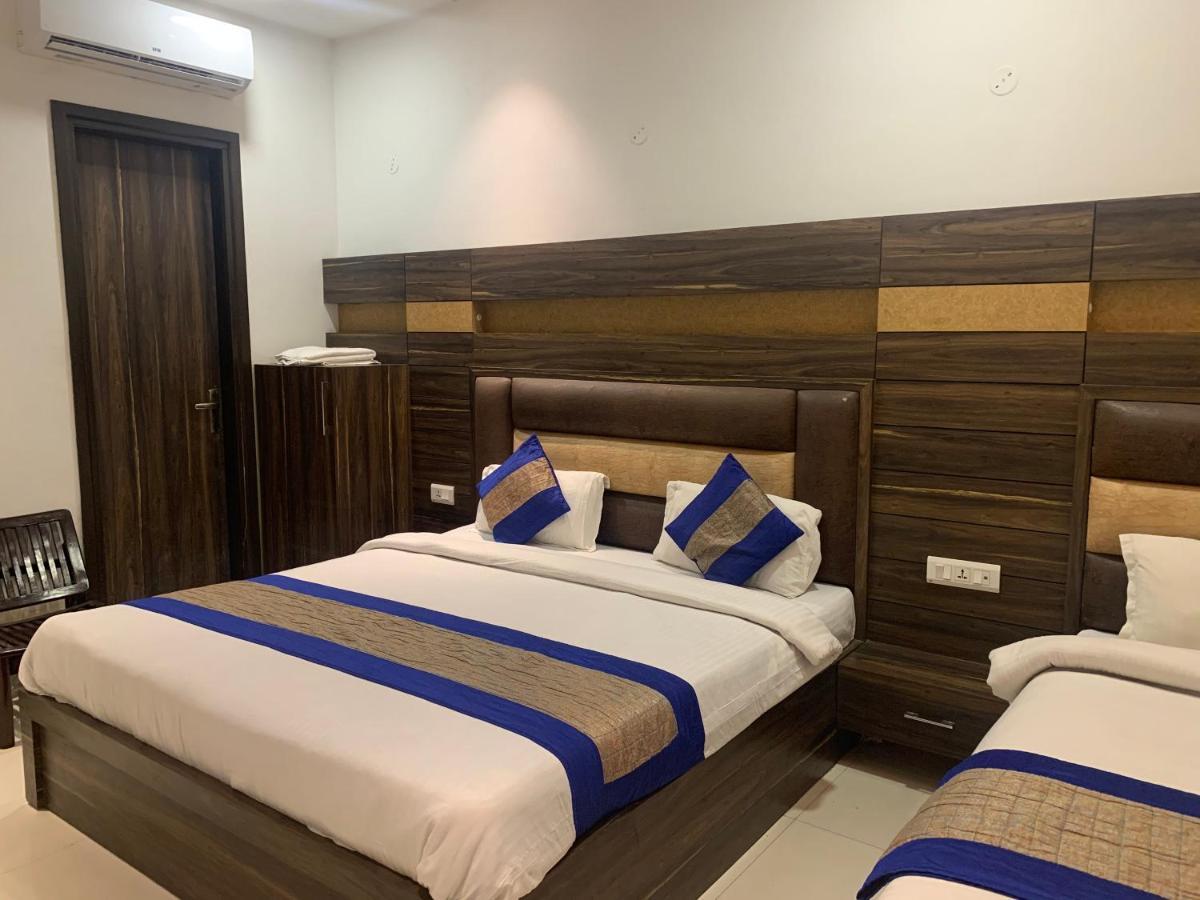 Hotel Sb Residency Amritsar Buitenkant foto